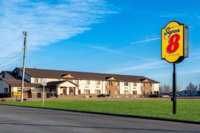 Super 8 by Wyndham Oelwein
